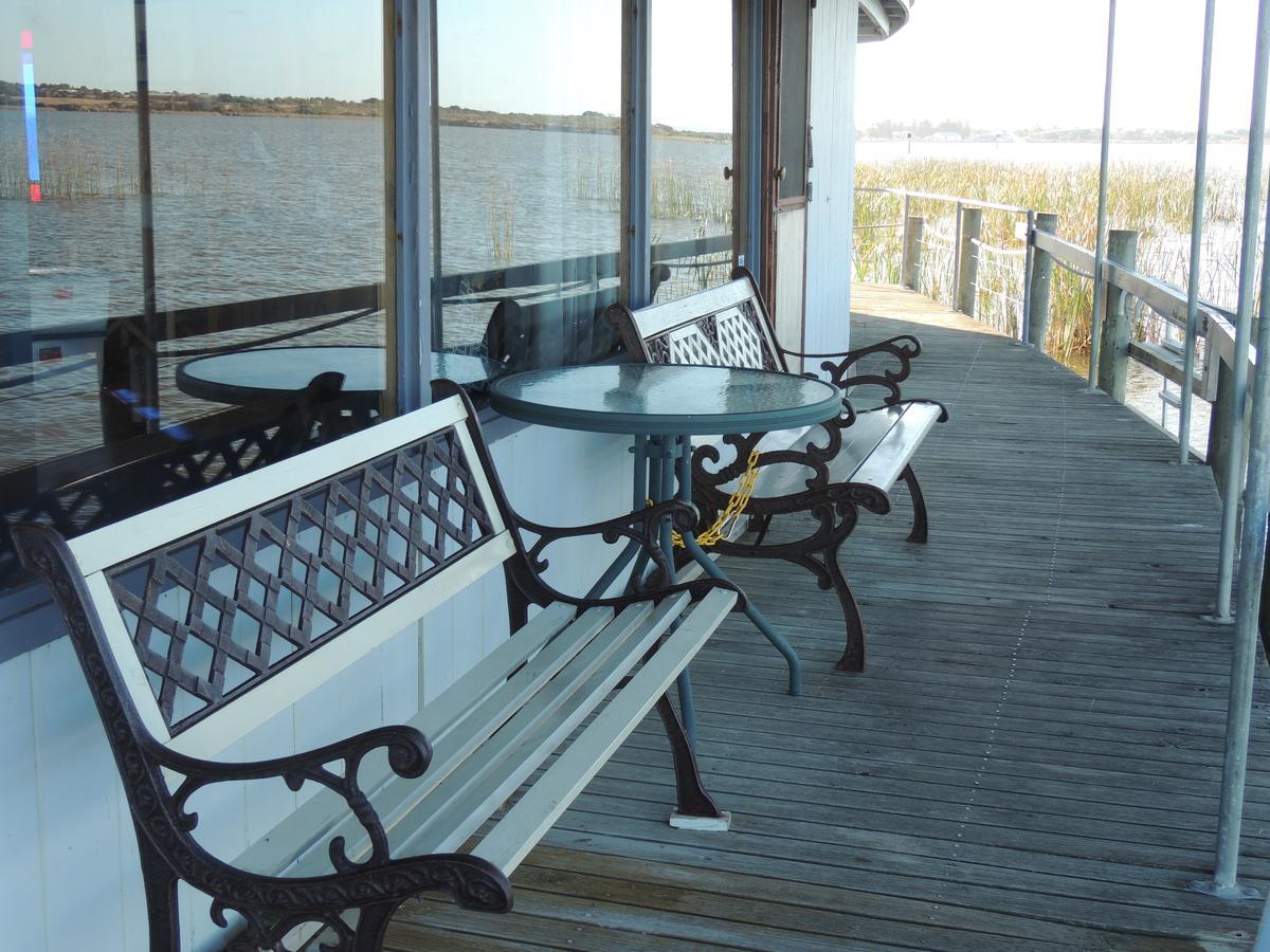 Ps Federal Retreat Paddle Steamer Goolwa Exterior photo